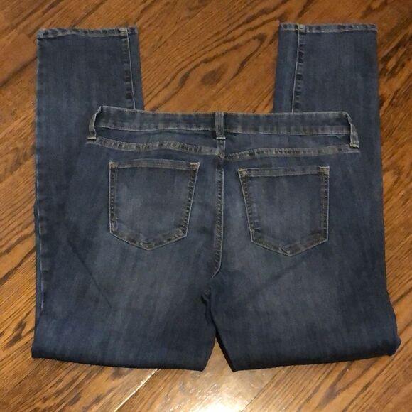 GAP Women’s Medium Wash REAL STRAIGHT Denim Low Rise Jeans Sz 10 - Picture 2 of 8